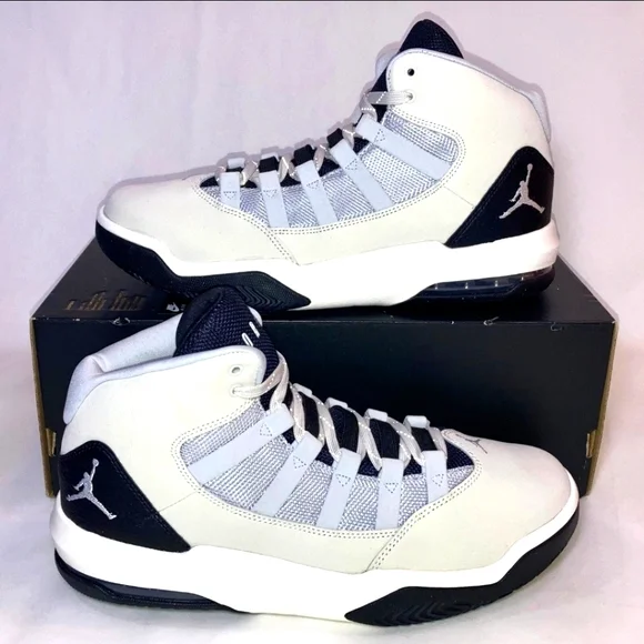 Nike Air Jordan Max Aura AQ9084-102 White Lace-Up Basketball Sneaker Men 13 Jordan Max Aura White for Sale | Authenticity Guaranteed | eBay main image 3
